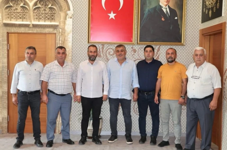 CHP’den istifa eden Aksu Belediye Başkanı, meclis üyelerinin istifalarını değerlendirdi 