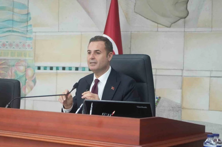 CHP’li Akın’dan "AK Parti’ye geçiyor" iddialarına cevap 