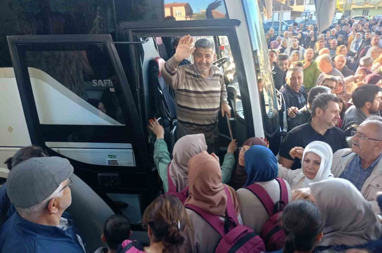 Çineli umreciler kutsal topraklara uğurlandı 