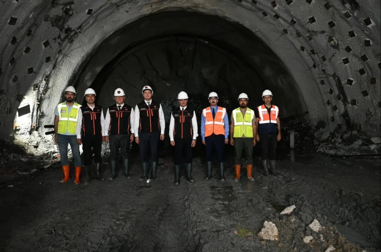 Çirişli Tüneli’nde kazı ve destek çalışmalarında yüzde 60, nihai beton çalışmalarında ise yüzde 49 seviyesine ulaşıldı 