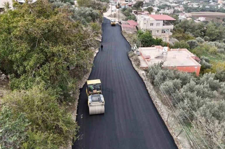 Cırtıman’ın yolu 15 yıl sonra yenilendi 