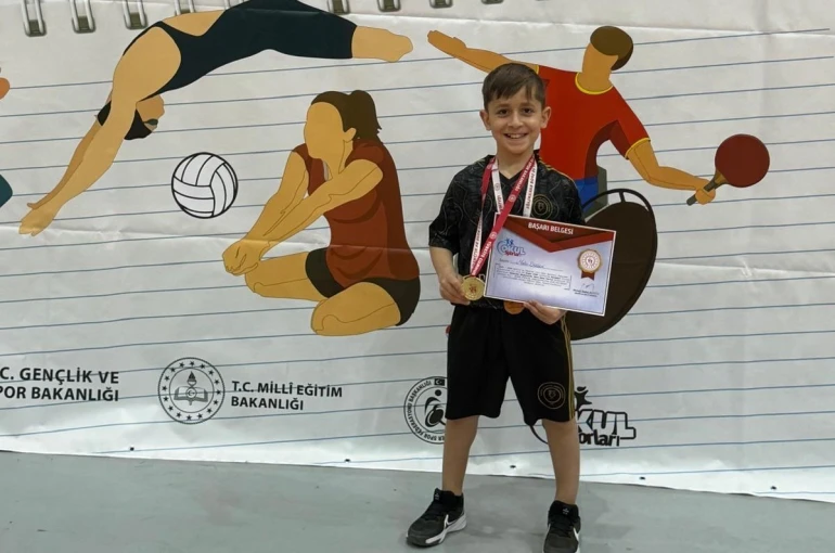 Cizreli sporculardan engel tanımayan şampiyonluk 