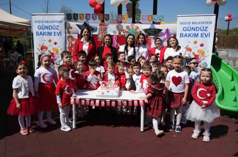 Çocuklar Gündüz Bakımevinde 23 Nisan büyük bir coşku ile kutladı 