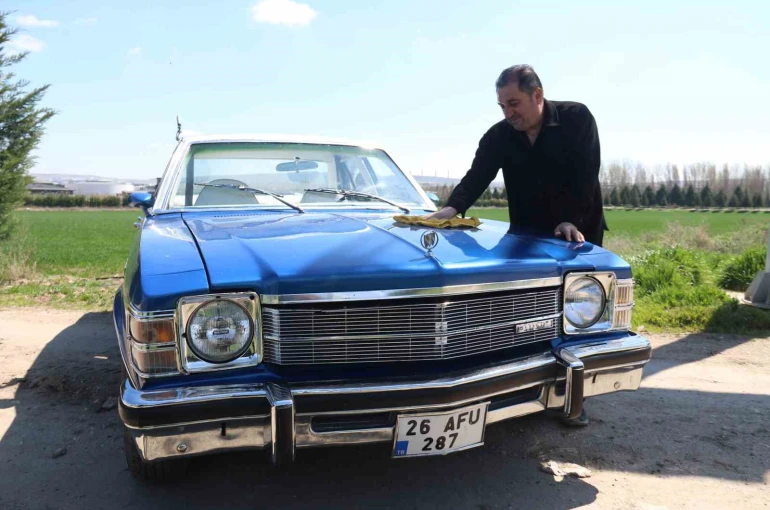 Çocuklukta hayal ettiği araca 52 yaşında kavuştu 