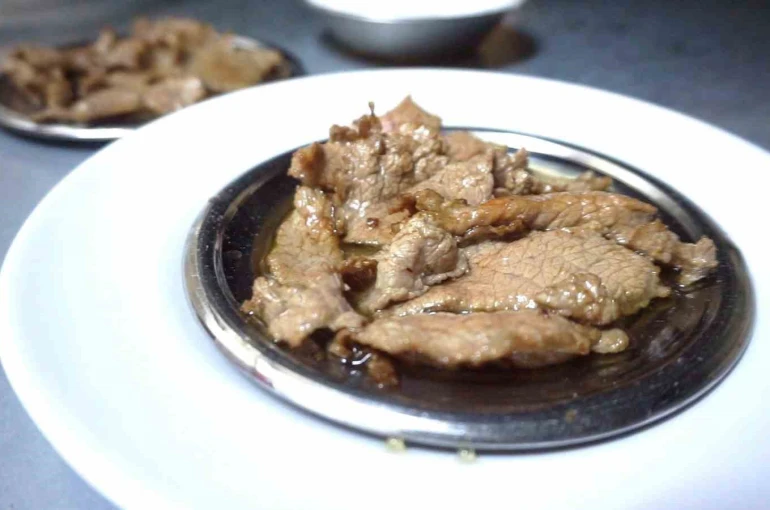 Coğrafi işaret tescilli Gölhisar kavurması 7 saniyede pişiyor, büyük ilgi görüyor 