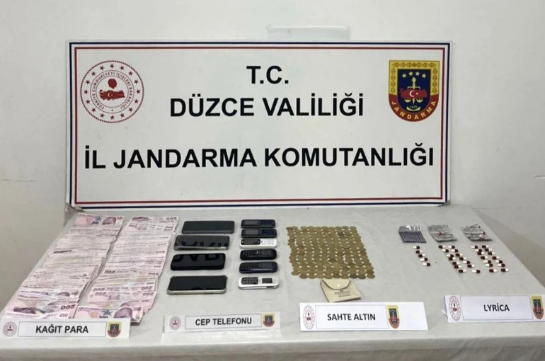 Çok sayıda sahte altını 560 bin liraya satan 4 şüpheliye jandarma baskını 