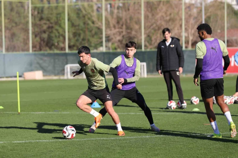 Corendon Alanyaspor, Galatasaray maçı hazırlıklarını tamamladı 