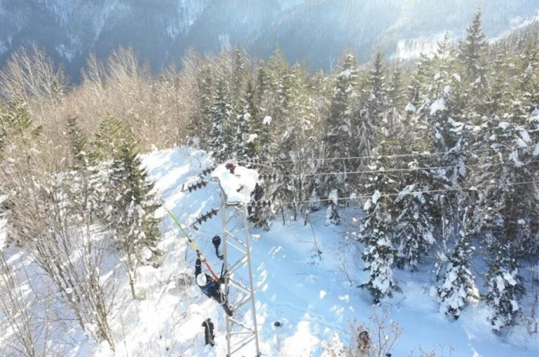 Çoruh EDAŞ, zorlu kış şartlarına karşı sahada önlemlerini aldı 