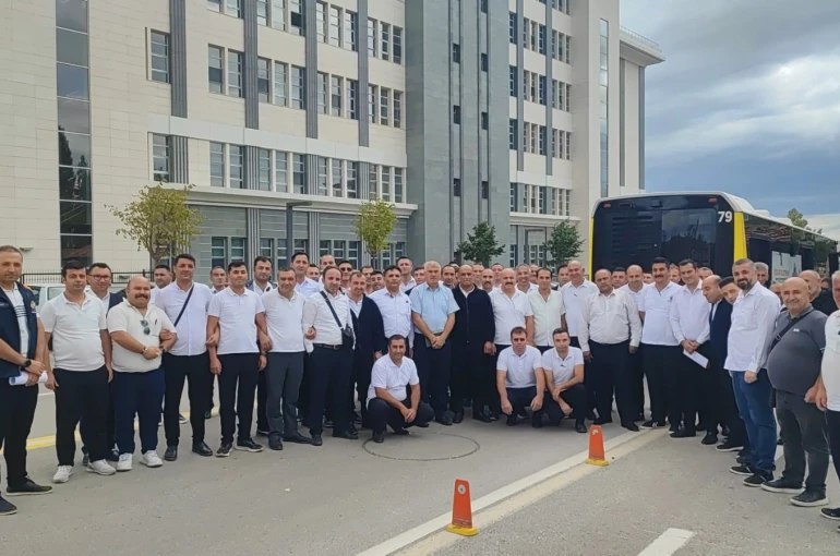 Çorum Belediyesi otobüs şoförleri, BMC’den eğtim aldı 