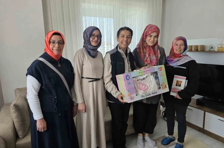 Çorum Belediyesi’nden anne ve bebeklere evde sağlık desteği 