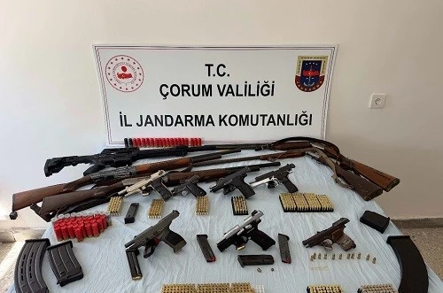 Çorum’da bu yıl kutlamalarda havaya ateş açan 28 kişiye adli işlem yapıldı 