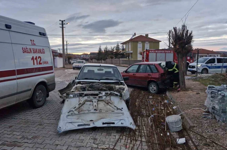 Çorum’da iki otomobil çarpıştı: 1 yaralı 