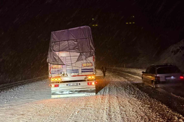 Çorum’da kar yağışı etkili oluyor 