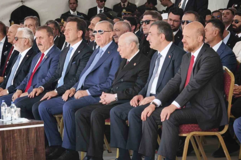 Cumhurbaşkanı Erdoğan: "Bölgemizde tarih yeniden yazılıyor"