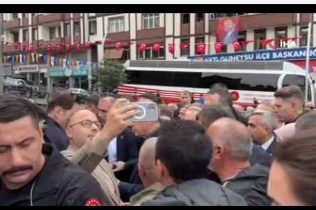 Cumhurbaşkanı Erdoğan Cuma Namazı’nı Güneysu Merkez Camii’nde kıldı