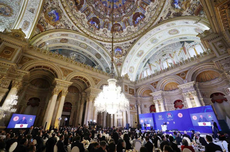 Cumhurbaşkanı Erdoğan: "Diplomasi ve müzakerenin yerini füze ve bombaların aldığı böyle bir ortamda kimse güvende değildir" 