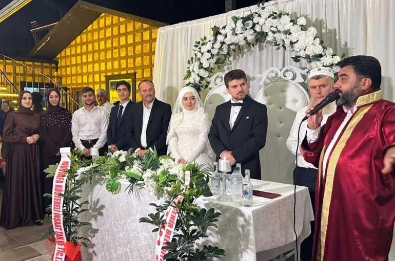 Cumhurbaşkanı Erdoğan genç hafızları unutmadı