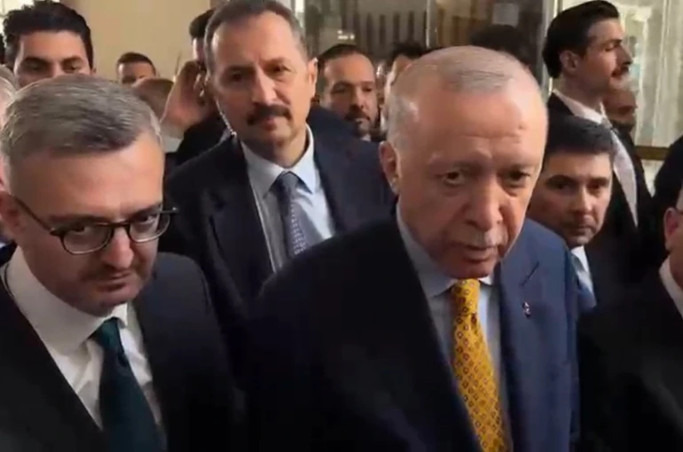 Cumhurbaşkanı Erdoğan: "Genel seçimler zamanında yapılacak"
