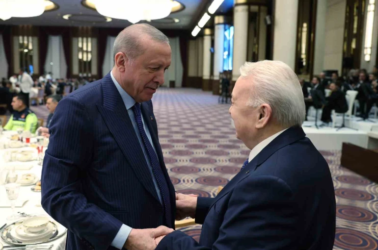 Cumhurbaşkanı Erdoğan: "Her oyunu bozacak, her komployu boşa çıkaracak hazırlığımız var"