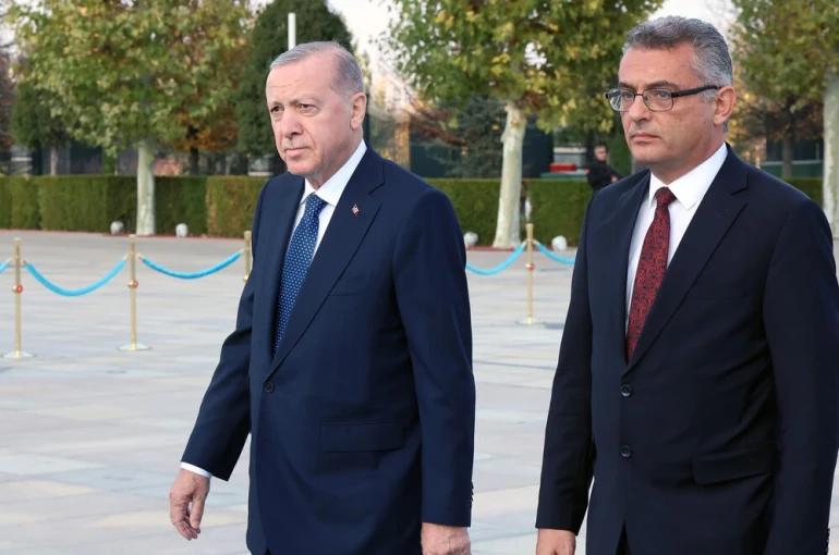 Cumhurbaşkanı Erdoğan, KKTC Cumhurbaşkanı Erhürman’ı resmi törenle karşıladı