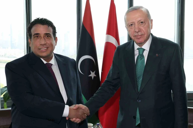 Cumhurbaşkanı Erdoğan, Libya Başkanlık Konseyi Başkanı El-Menfi ile görüştü 