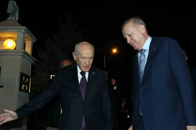 Cumhurbaşkanı Erdoğan, MHP Lideri Bahçeli ile bir araya geldi 