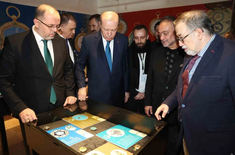Cumhurbaşkanı Erdoğan, ‘Muhteşem Cep Saatleri Koleksiyonu’ sergisini gezdi 