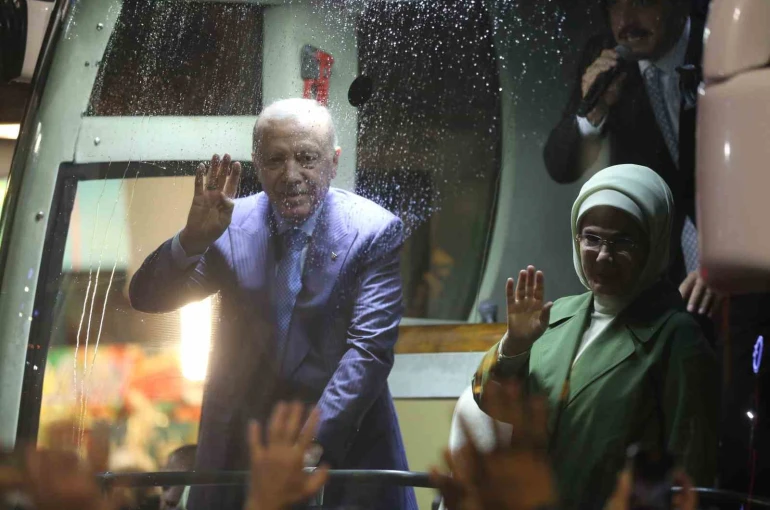 Cumhurbaşkanı Erdoğan, Rize’de: "Heyelan bölgelerini gezip görme imkanımız olacak" 