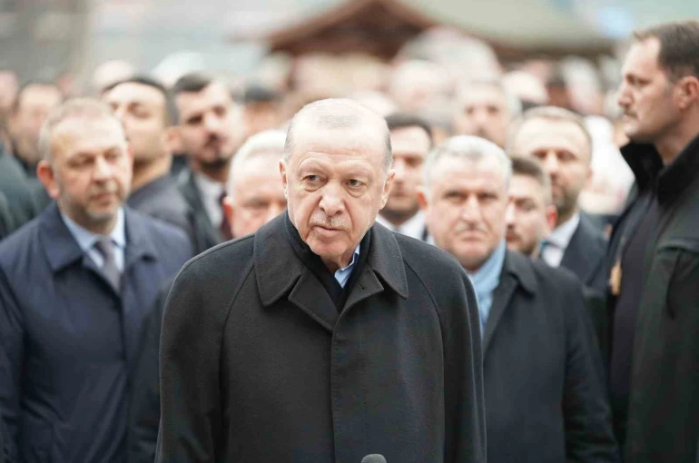 Cumhurbaşkanı Erdoğan: "Siyonist İsrail malum yüzlerce, binlerce insanı katletti; İnşallah bunun bedelini de ödeyeceğinden hiç şüphem yok" 