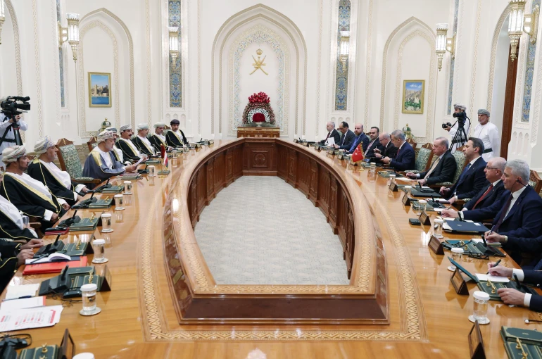 Cumhurbaşkanı Erdoğan, Umman'da heyetlerarası toplantıya başkanlık etti