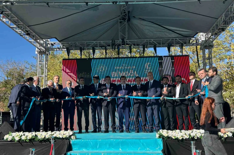Cumhurbaşkanı Yardımcısı Yılmaz, açılış ve temel atma törenine katıldı 