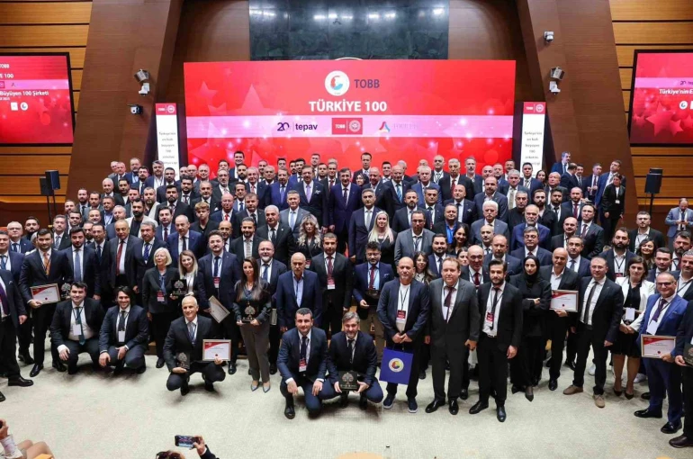 Cumhurbaşkanı Yardımcısı Yılmaz: "Hedefimiz yıl sonunda yüzde 30’un altında bir enflasyon oranı" 