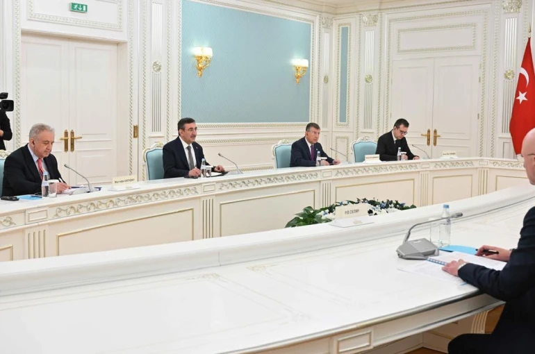 Cumhurbaşkanı Yardımcısı Yılmaz, Kazakistan Cumhurbaşkanı Tokayev ile görüştü 