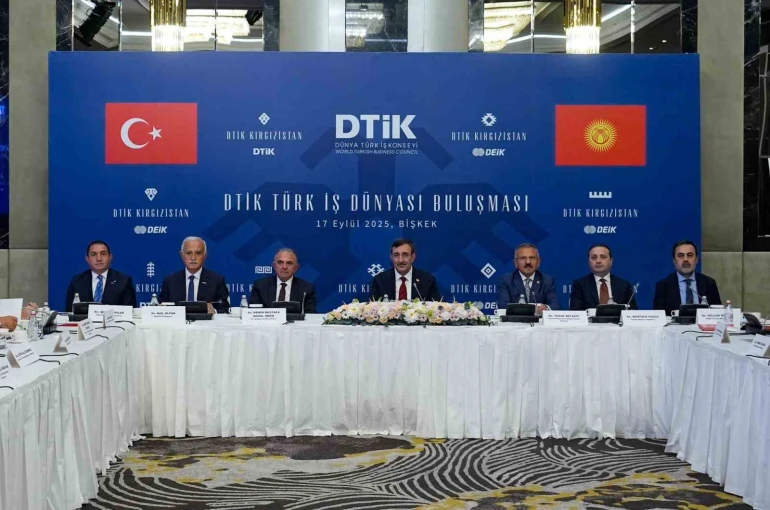 Cumhurbaşkanı Yardımcısı Yılmaz, Kırgızistan’da Türk iş insanlarıyla buluştu