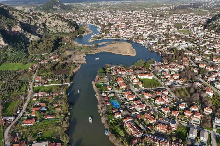 Dalyan Kanalı’nda ‘Elektrikli Tekne Dönüşüm Projesi’ değerlendirildi 