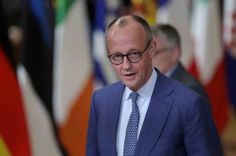 Danimarka Başbakanı Frederiksen: "(Grönland) Kırmızı çizgilerimiz tartışmaya açık değil"