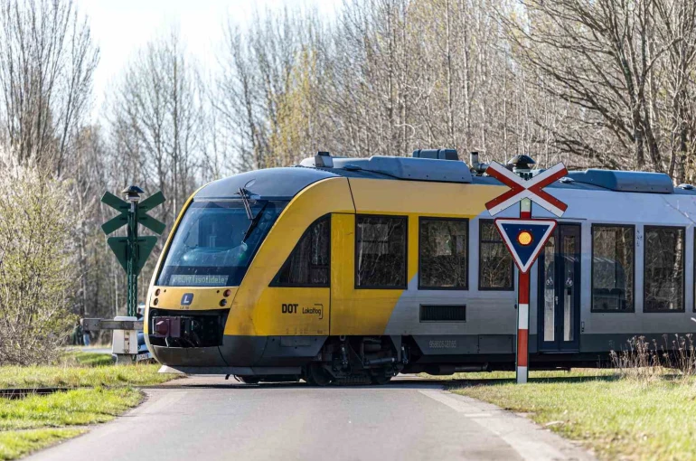 Danimarka’da iki tren çarpıştı: 4’ü ağır 17 yaralı 