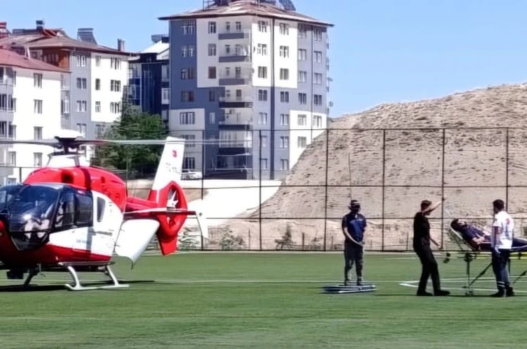 Darende’de kalp krizi geçiren hasta için hava ambulansı havalandı 