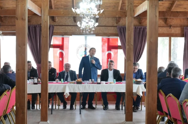 Darende’de muhtarlarla istişare toplantısı 