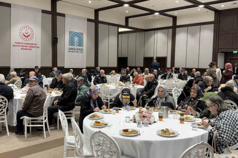 Darülaceze Sosyal Yaşam Şehri’nde Dünya Yaşlılar Günü kutlandı