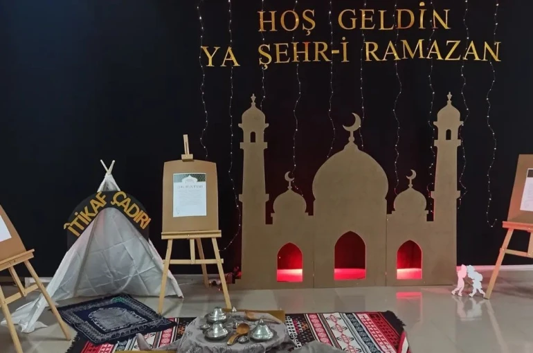 Davul ve mani geleneği lise öğrencileri tarafından yaşatılıyor