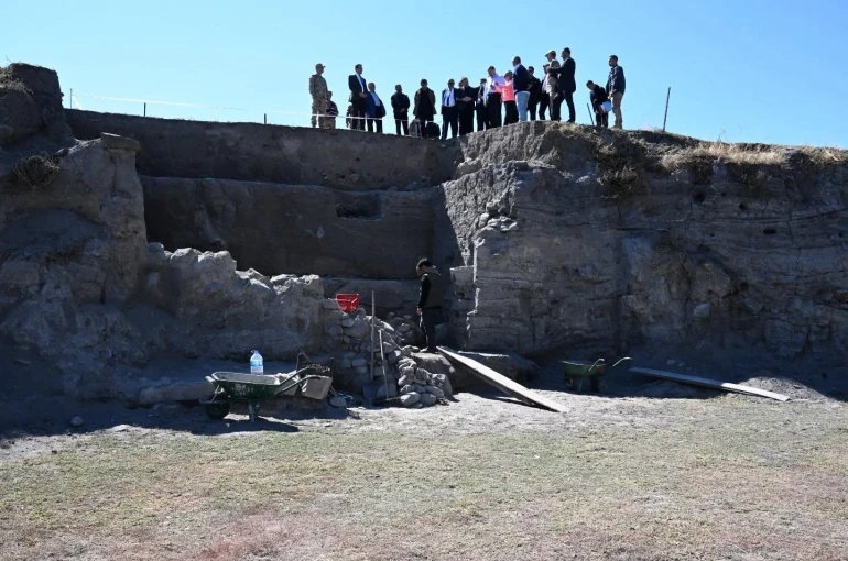 Değirmenler Höyüğü’nde binlerce yıl öncesinin izleri aranıyor 