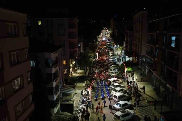 Demirci’de fener alayı coşkusu