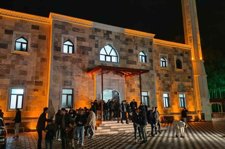 Demirci’de Regaip Kandili dualarla idrak edildi 