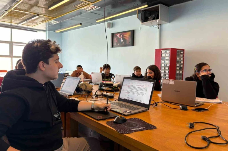 DENEYAP teknoloji atölyeleri Muğla’da geleceğin üretken nesillerini yetiştiriyor 