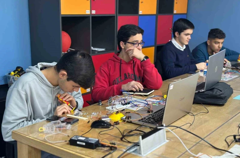 ’Deneyap Teknoloji Atölyesi’nde çalışmalar sürüyor 