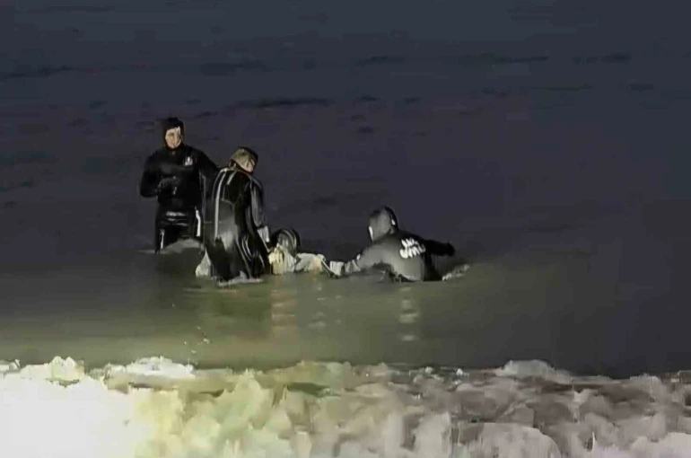 Denizde cansız bedeni bulunan gencin kimliği belirlendi