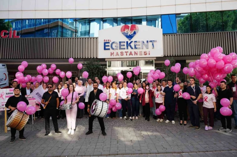 Denizli Egekent Hastanesi pembe yürüyüşle meme kanserine dikkat çekti 