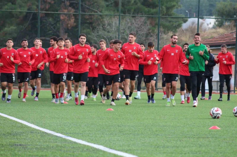 Denizli İdman Yurdu’nda maça çıkabilecek oyuncu sayısı 13’e düştü