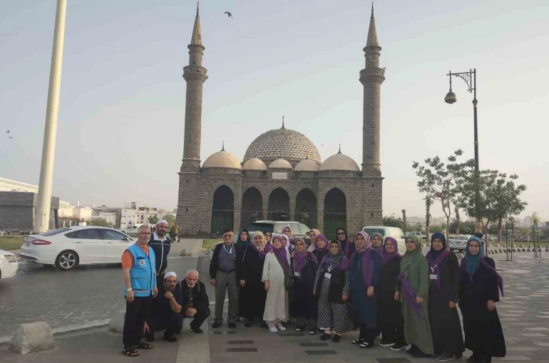Denizli umre kafilesi Medine’de manevi dolu bir gün yaşadı 